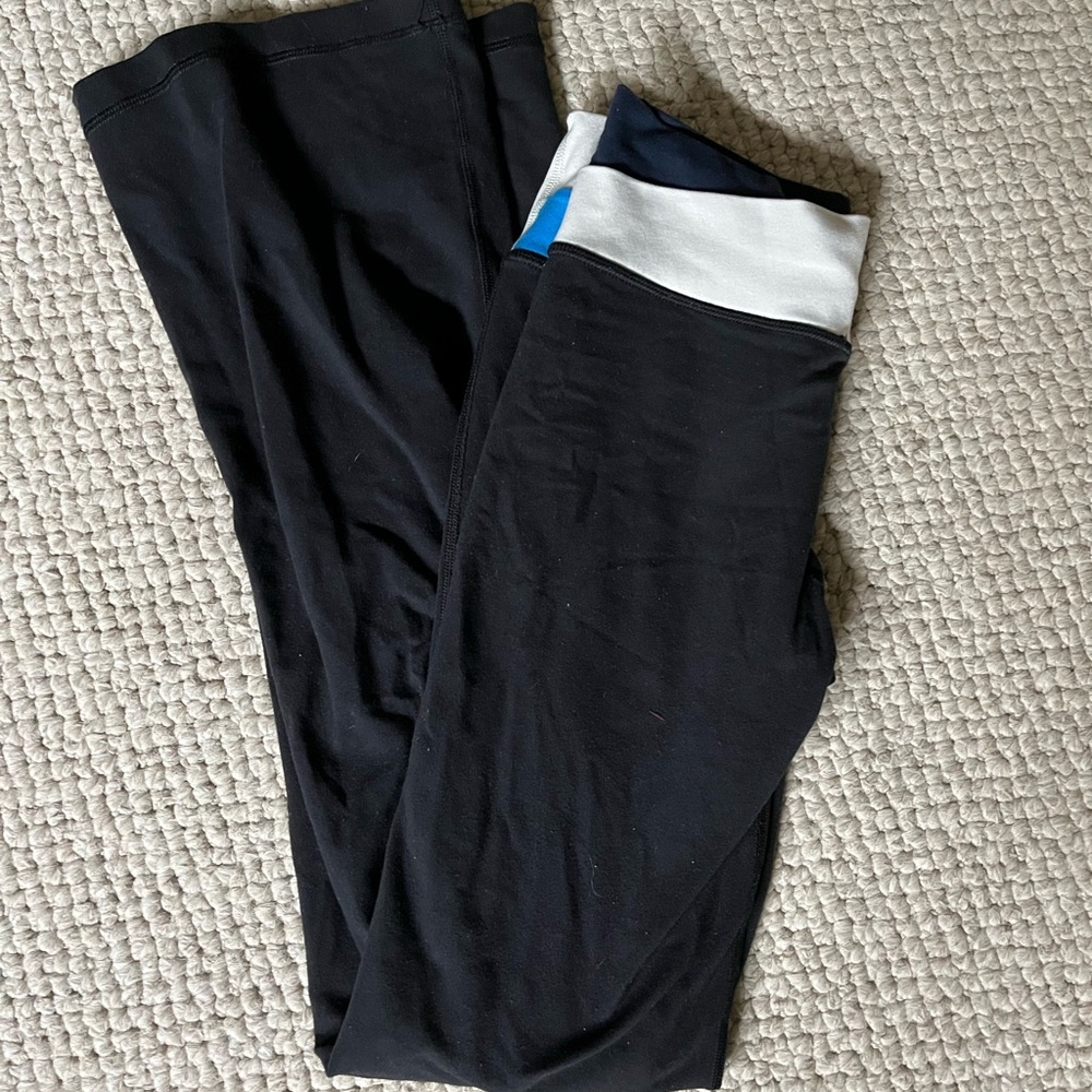 Lululemon flare leggings with multicolor waist